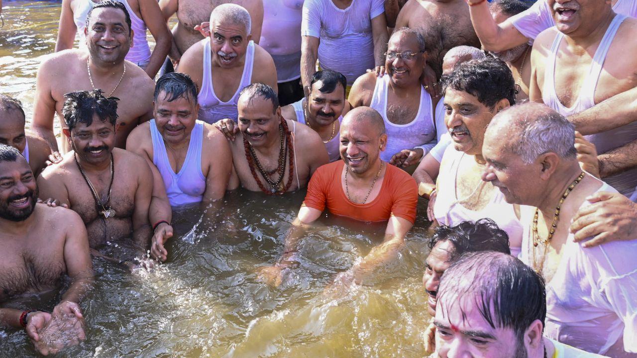Yogi was seen offering thanks to God as he and his ministers took part in this spiritual festival