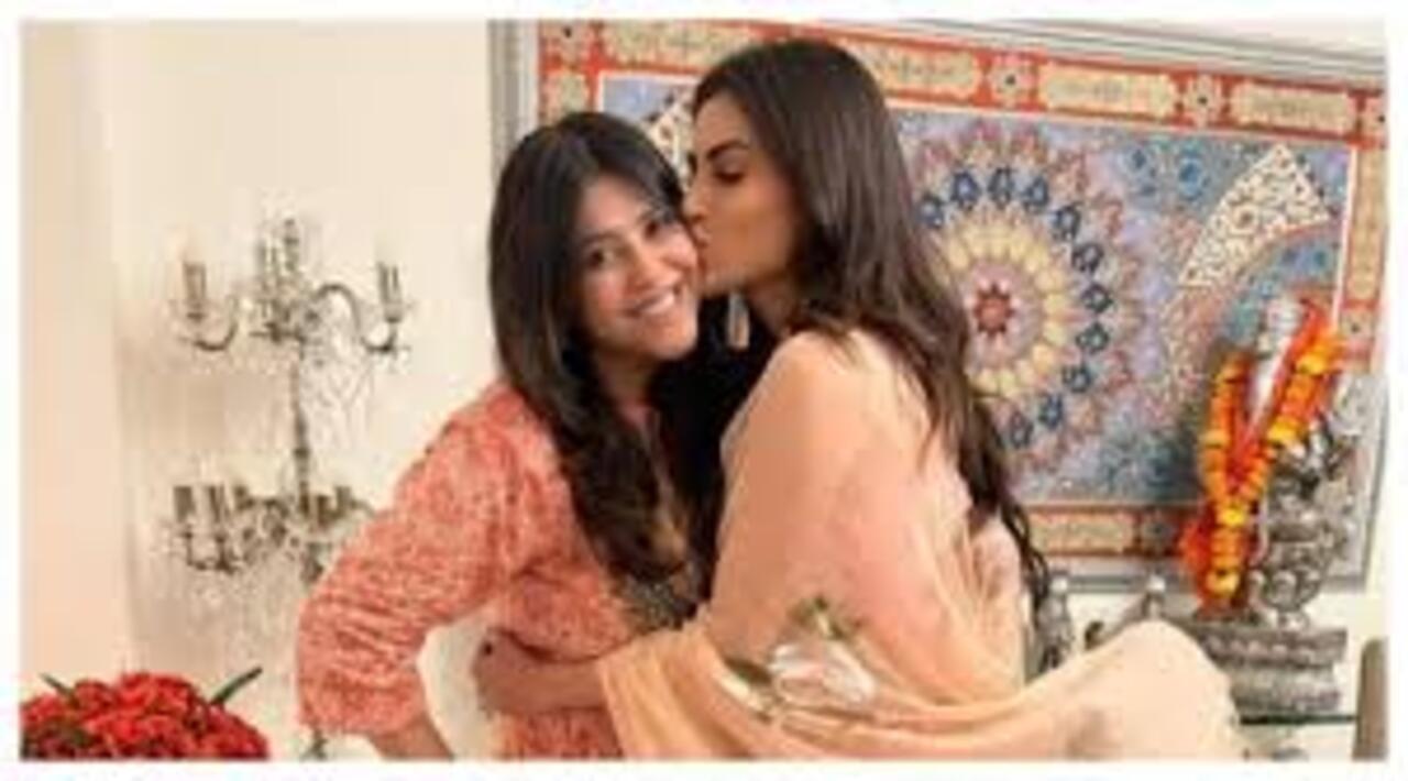 Mouni shares a tight bond with Ekta Kapoor, the actress considers the Czarina her mentor as she debuted with her show. Mouni has not only transitioned successfully to Bollywood but also manages to keep giving appearances on TV. 