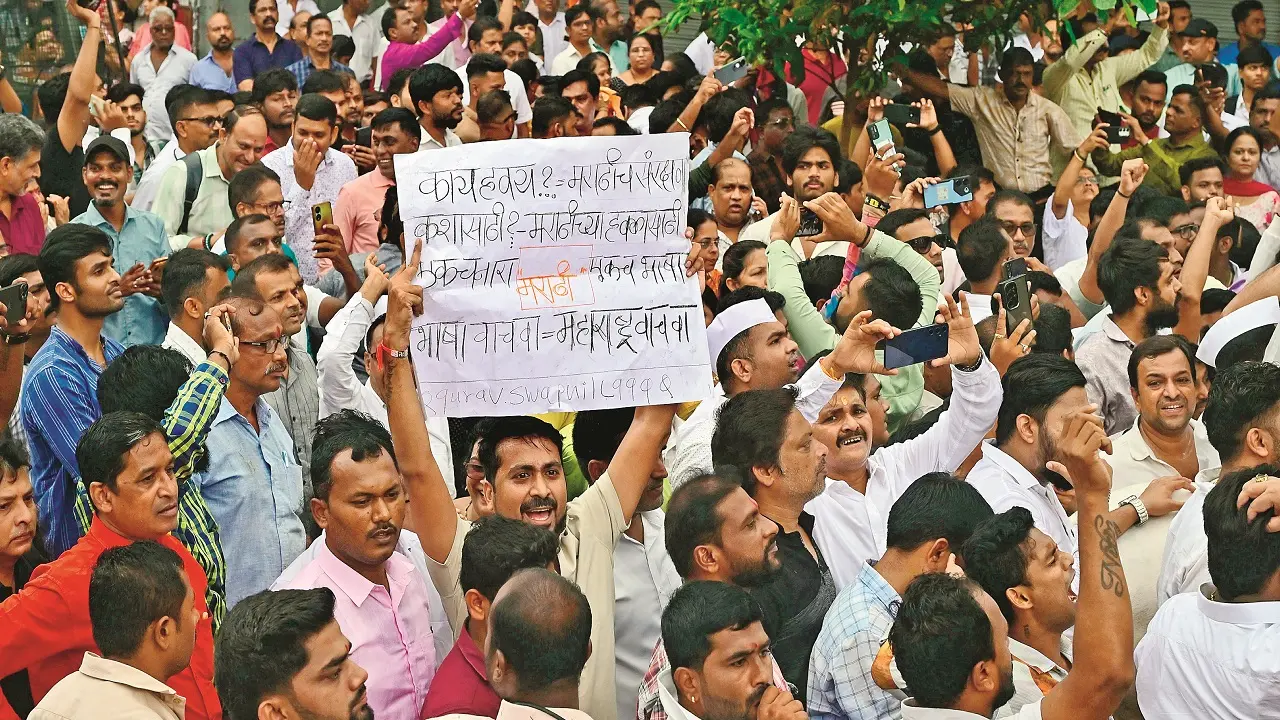 Late-night arrest of MNS leader fails to stall protest rally