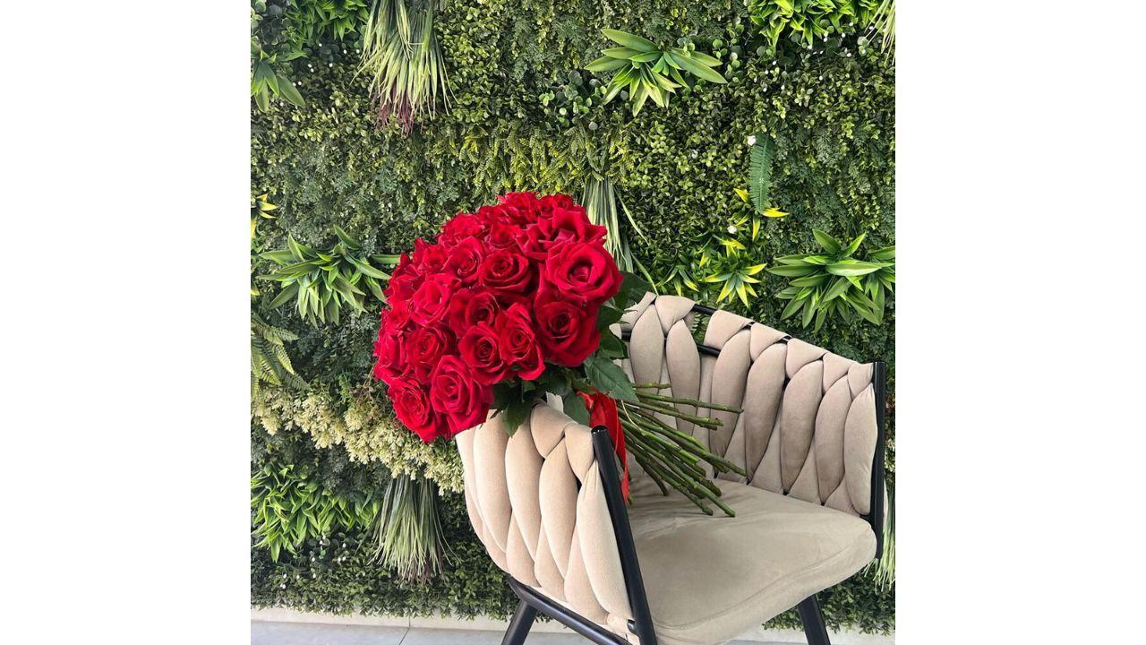 Why Flowers Boost Our Mood and How to Use Them