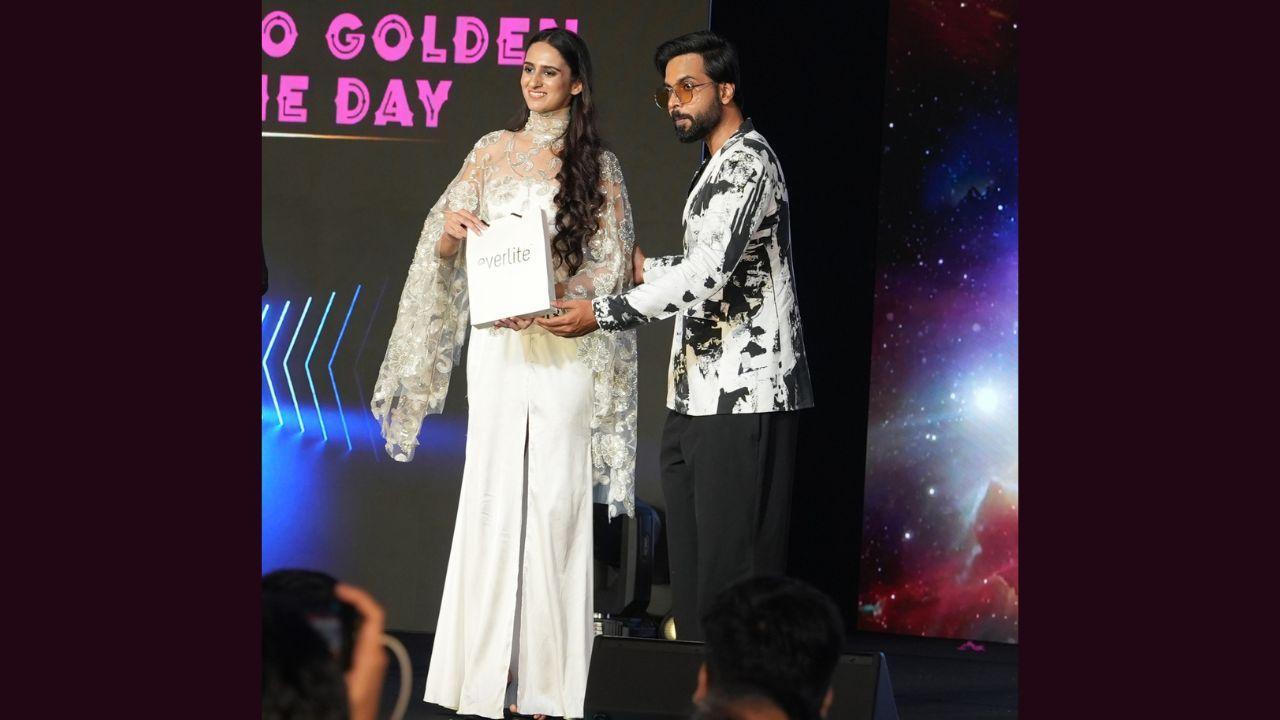 Apurva Chauhan Honoured by Actor Abhishek Banerjee at Times Fresh Face Season