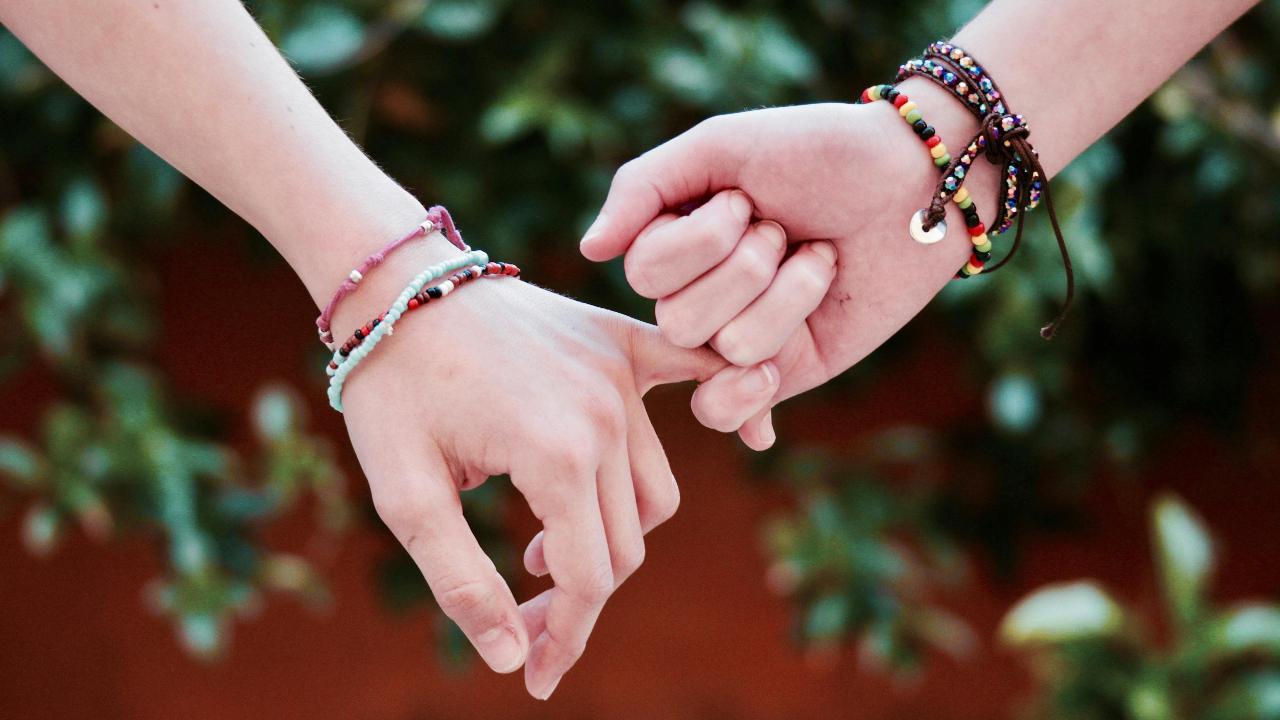 Make friendship band
When you were kids, weren’t friendship bands the most significant way to make your friends feel special? This custom may not be that prevalent in adulthood, but why not revive it? To make it even more meaningful, craft a friendship band yourself and extend it to your friend as a symbol of your unwavering bond