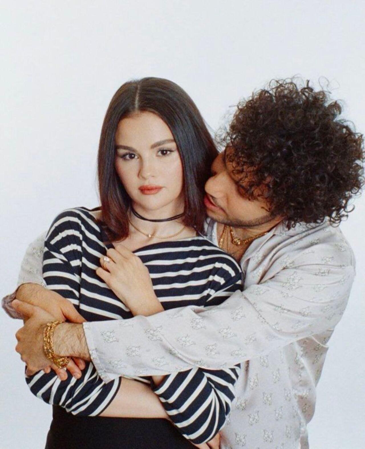 The way Benny simply cannot take his eyes off his girl has our heart. He's so obsessed with her. What else could a girl ask for?!