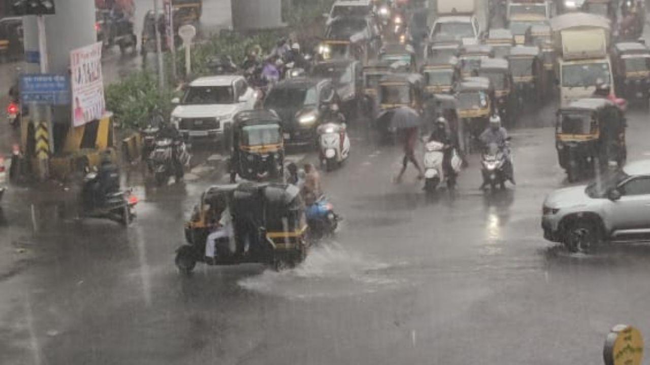 The weather agency issued a warning of heavy to very heavy rainfall in the city, likely to be accompanied by strong winds throughout the day. 