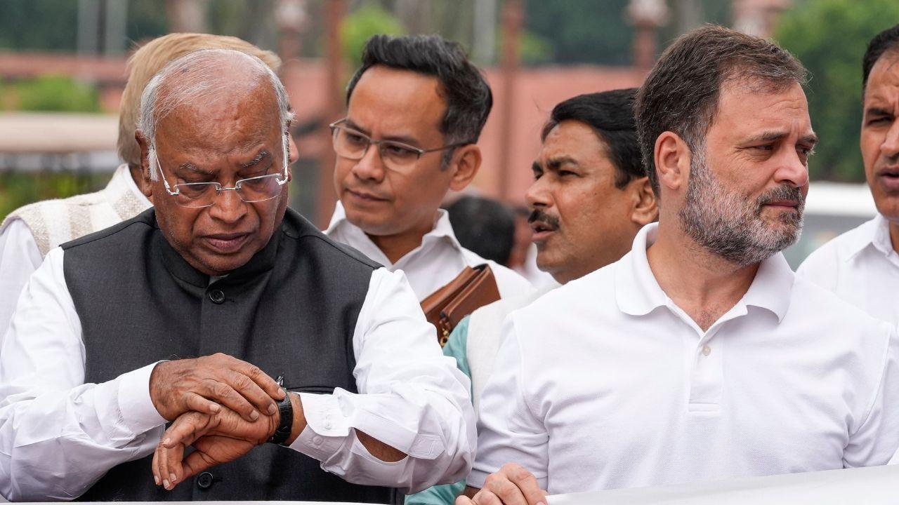 During the early hours of the Parliament, several MPs of the INDIA bloc parties, including Congress chief Mallikarjun Kharge, protested in the Parliament House complex on Monday. 