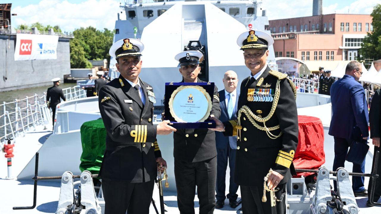Vice Admiral Rajaram Swaminathan, CWP&A, and Russian dignitaries applaud the commissioning of INS Tamal, showcasing 65 years of strategic Indo-Russian shipbuilding partnership.