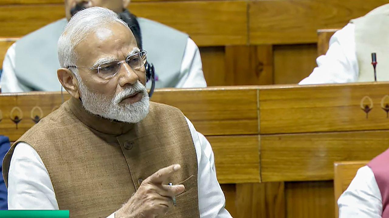 Just a few minutes after 6:00 p.m. on Tuesday, Prime Minister Modi also began his address in Parliament during the discussion on Operation Sindoor.