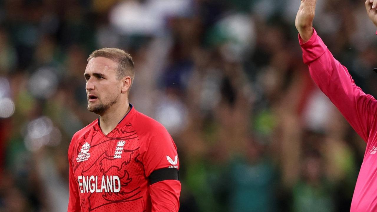England call up Liam Dawson to replace injured Bashir ahead of Manchester Test