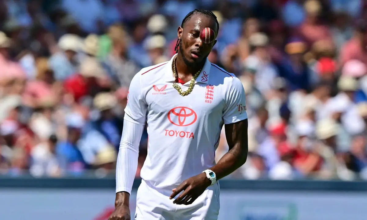 Archer rips through Pant, then stuns Sundar with athletic grab: WATCH