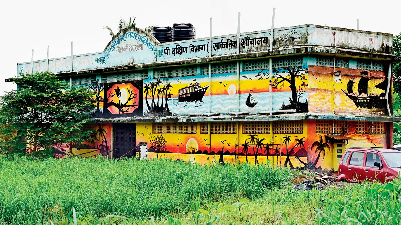 Aarey Milk Colony’s slum toilets lack water, electricity still