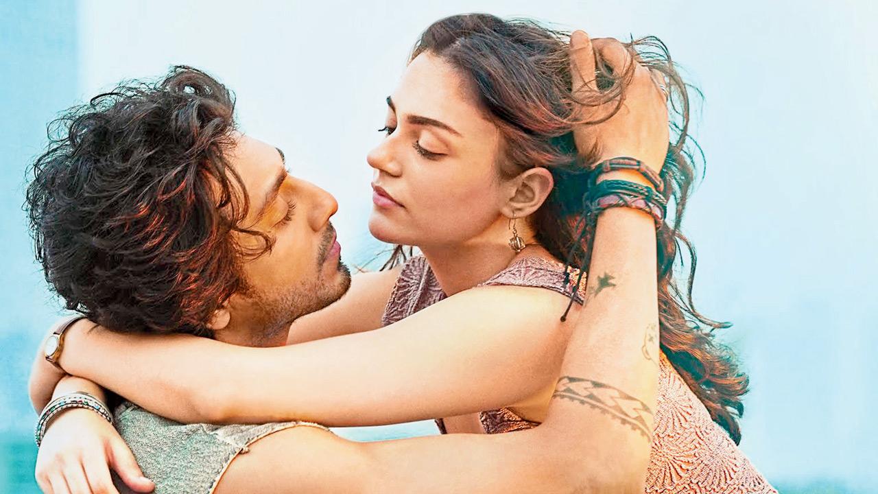 Saiyaara registers biggest opening with debutants Ahaan Panday and Aneet Padda