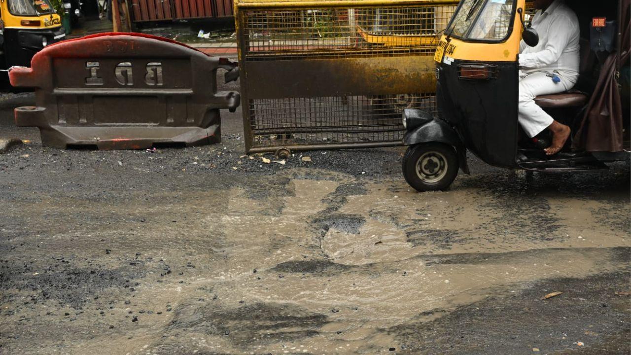 The MMRDA had also put instruction boards at the spot, reading ‘go slow’ and ‘accident-prone spot ahead’