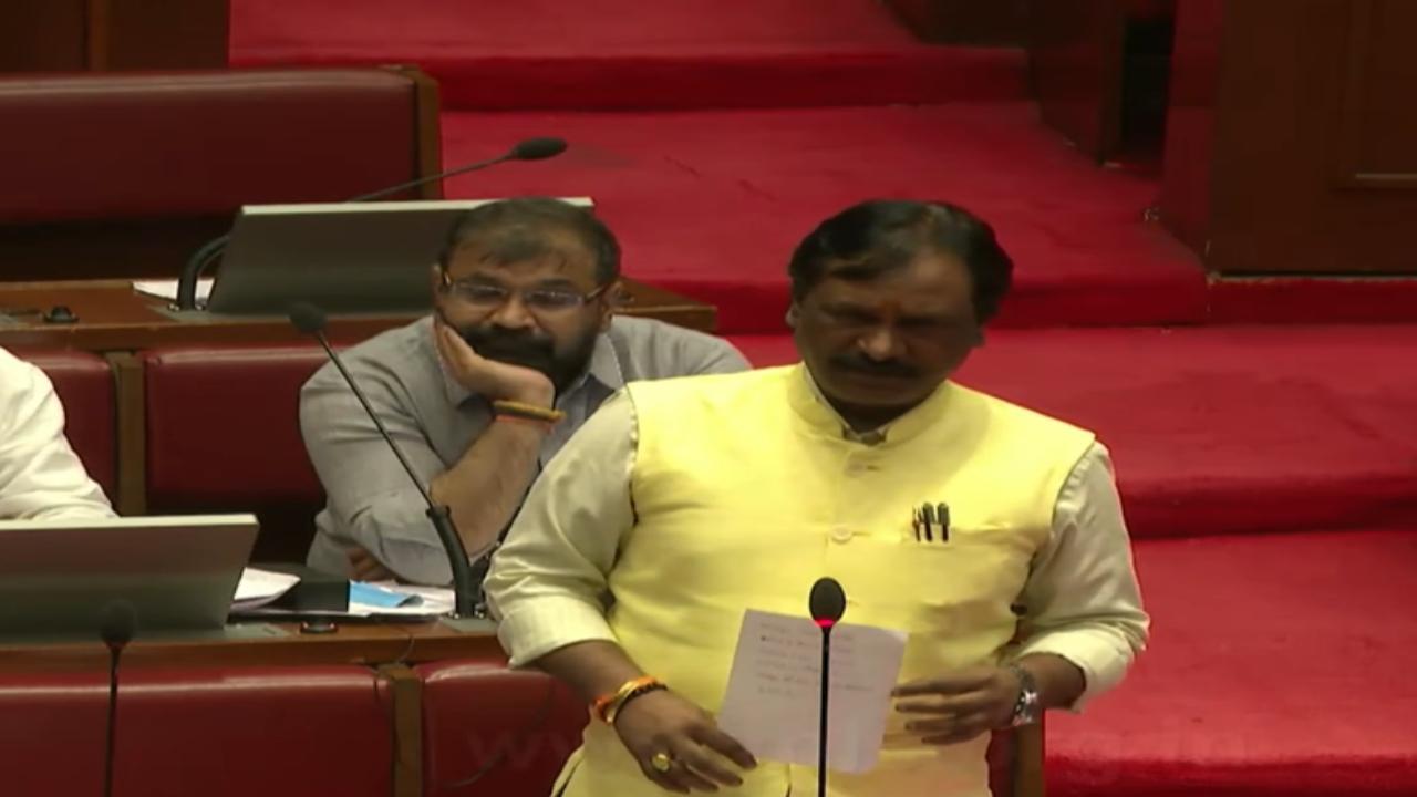 'Clash in assembly lobby 'shameful', act against those involved without bias'