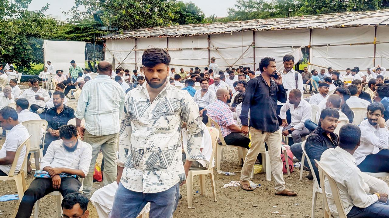 Ola, Uber drivers storm Mumbai; force passengers out mid-trip