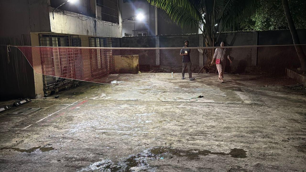 Mumbai LIVE Updates: Class 10 student dies while retrieving shuttlecock 