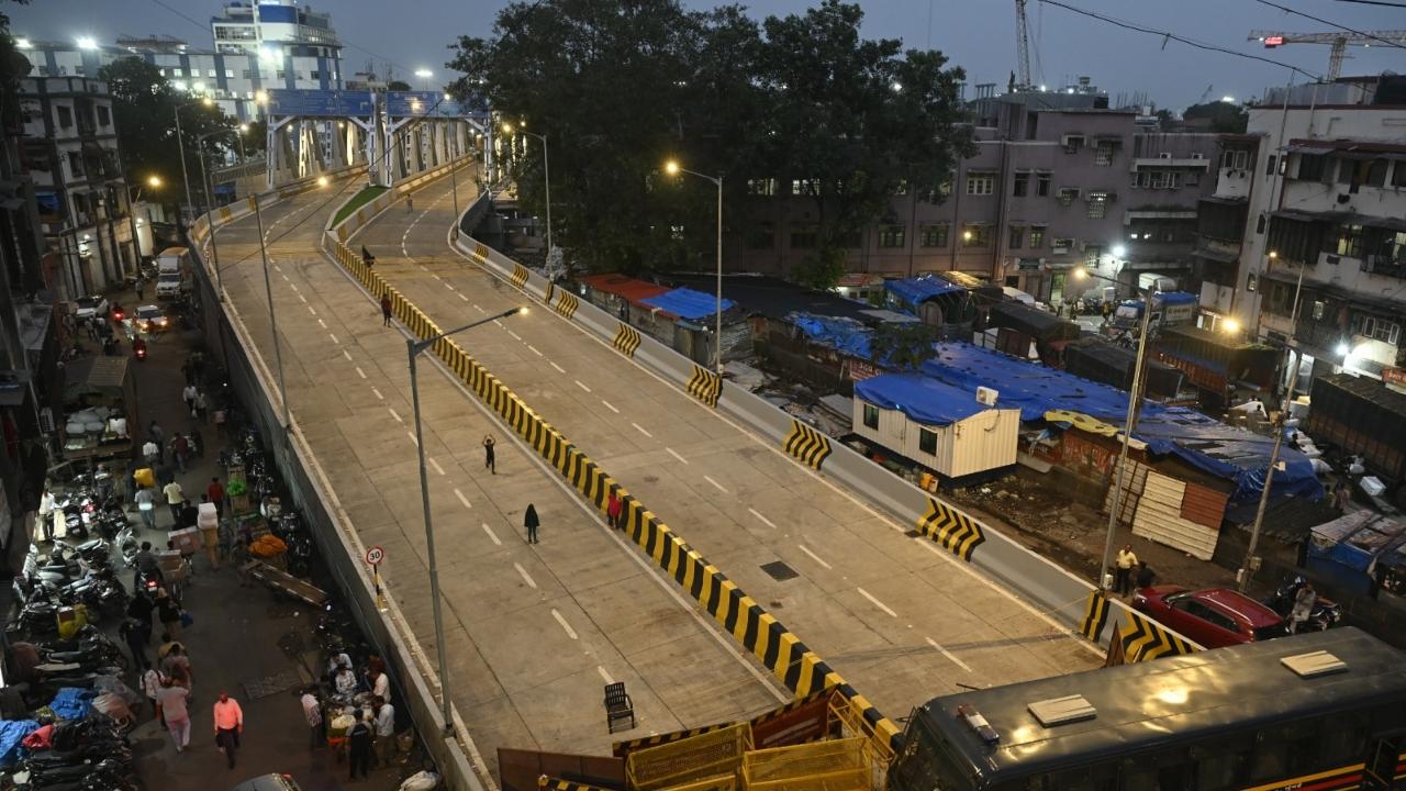 The flyover is located near Masjid Bunder railway station and connects to P D'Mello Road, re-establishing a critical east-west connection in South Mumbai
