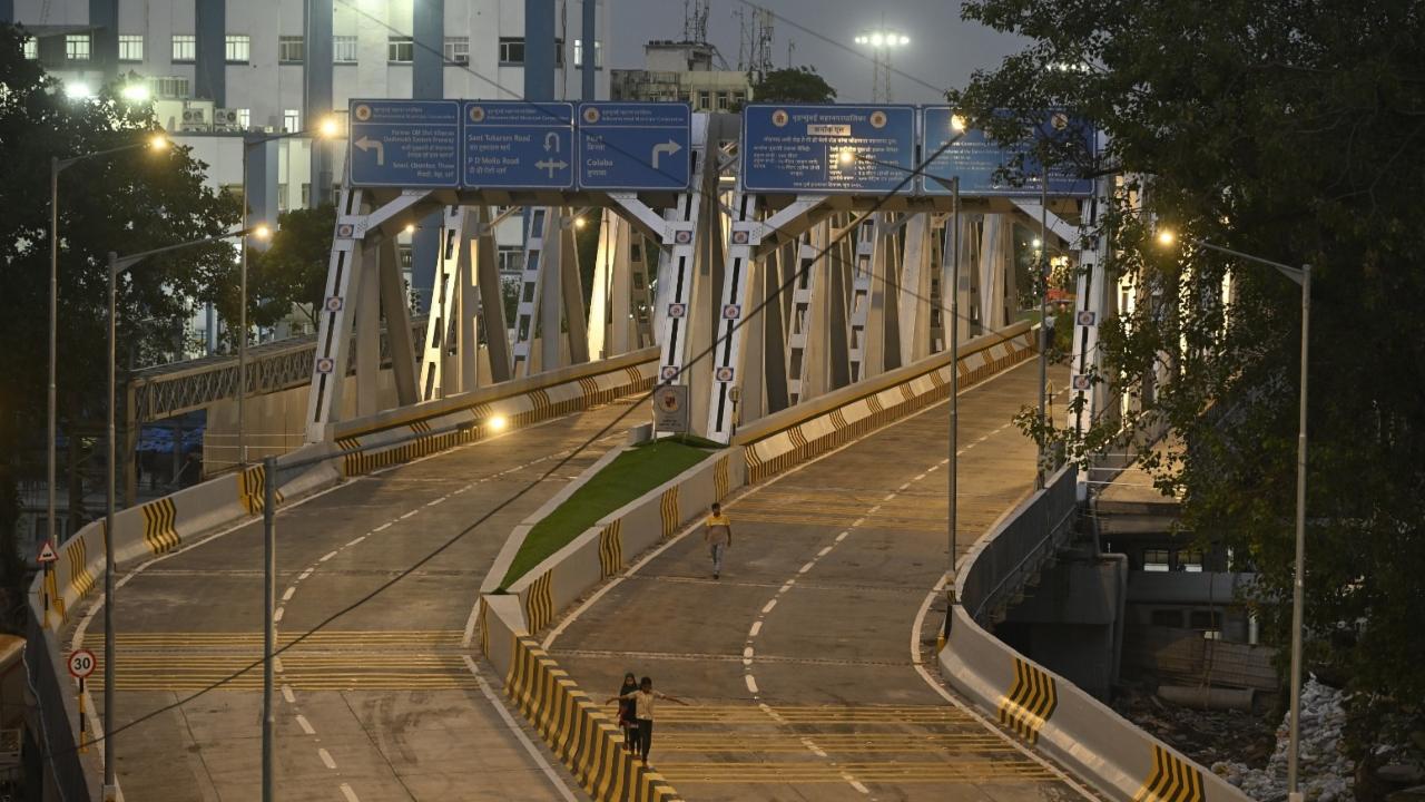 The bridge was completed on June 10, 2025, ahead of its deadline. The new bridge replaces the 150-year-old Carnac Bridge, which was dismantled in August 2022 after being declared unsafe by Central Railway. It serves as a crucial connector between the Chhatrapati Shivaji Maharaj Terminus, Masjid Bunder, and Mohammed Ali Road areas