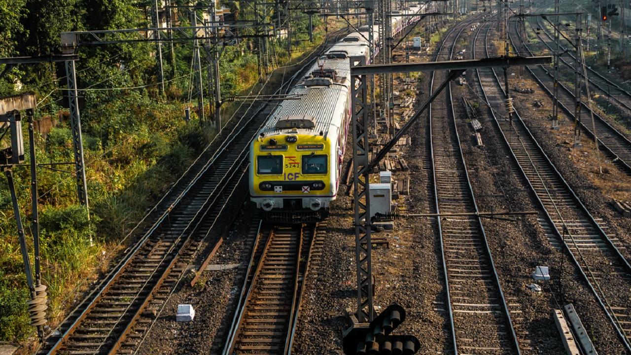Mumbai local train updates: Night jumbo block between Mumbai Central and Mahim on July 5–6 for maintenance; check details here