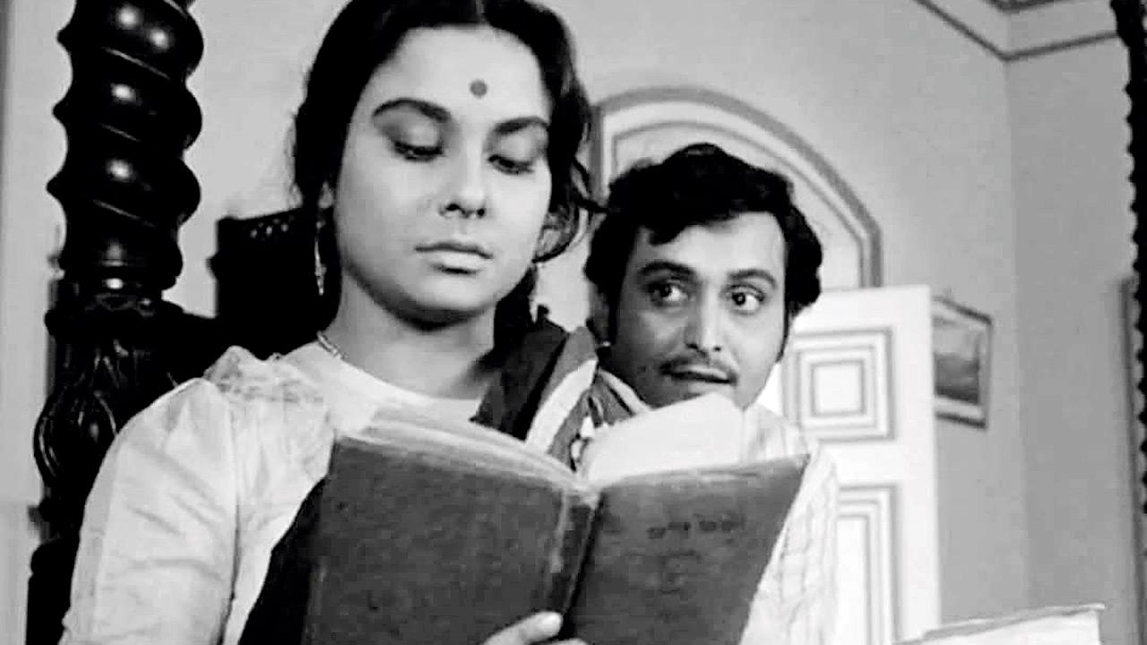 A still from Charulata