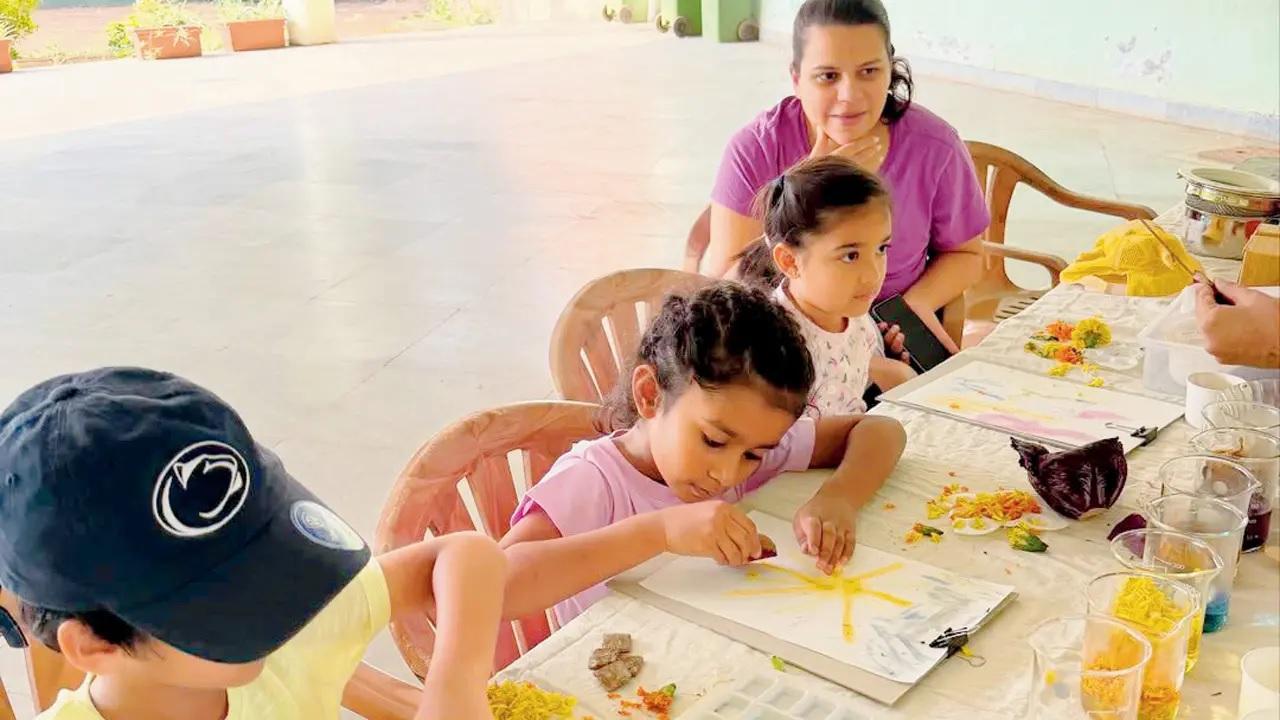 SundayColour it upGet messy with your kids at a workshop that introduces them to the colours of nature through natural, botanical ink. 
Time 9 am onwardsAT Conservation Education Centre, BNHS, Goregaon. LOG ON TO @livingalivememory (for more details) ENTRY Rs 1050 (children above 12); Rs 850 (6 to 12 years)