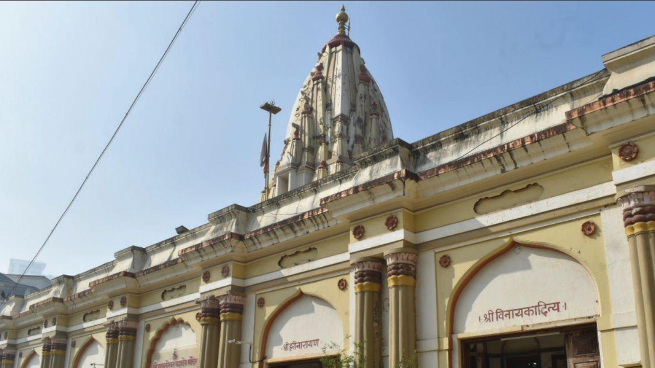 Tucked away in a quiet lane beside the Mahalaxmi Temple, Dhakleshwar Mandir is believed to be the third-oldest temple in Mumbai. What sets it apart is its fascinating architectural fusion — a blend of Konkani, Islamic, and Greek revival styles — making it both a spiritual and visual delight for visitors. PIC/BMC