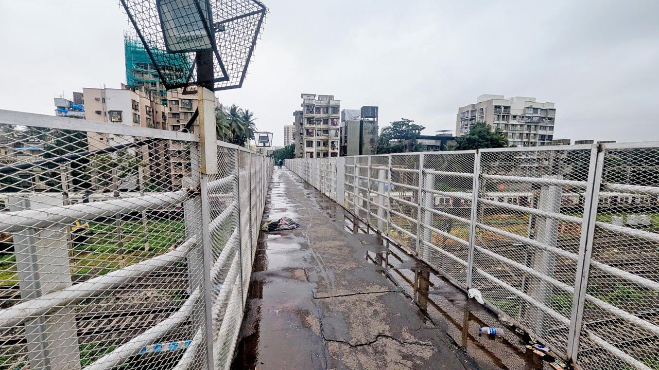 The Kurla east-west foot overbridge was abruptly cut short, leaving it stranded mid-way and mostly unused