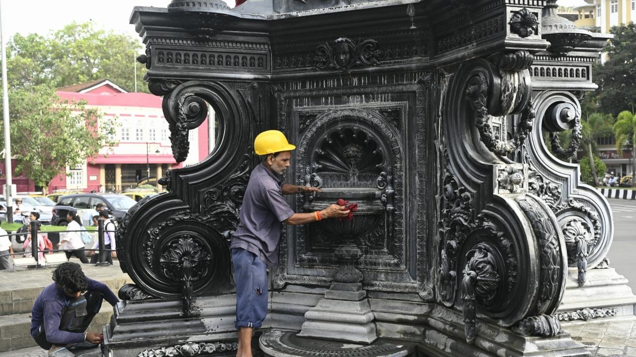 From 2022 to March 2025, a BMC-appointed contractor handled the fountain’s upkeep