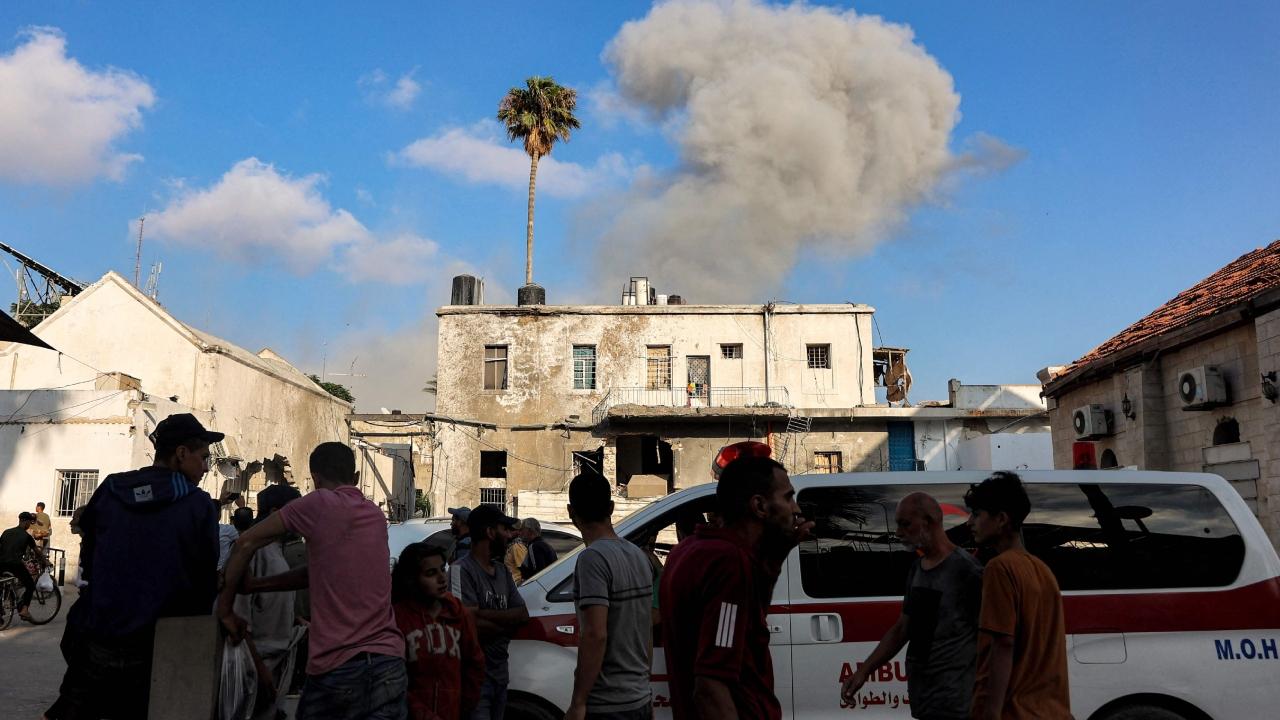 A separate strike on a school in Gaza City sheltering displaced people also killed 15 people