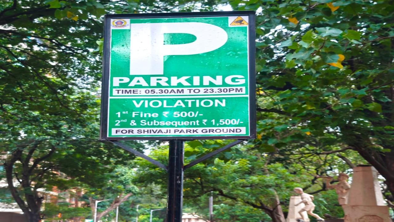 Now, you can park HERE for free: Dadar traffic division unveils green signboards