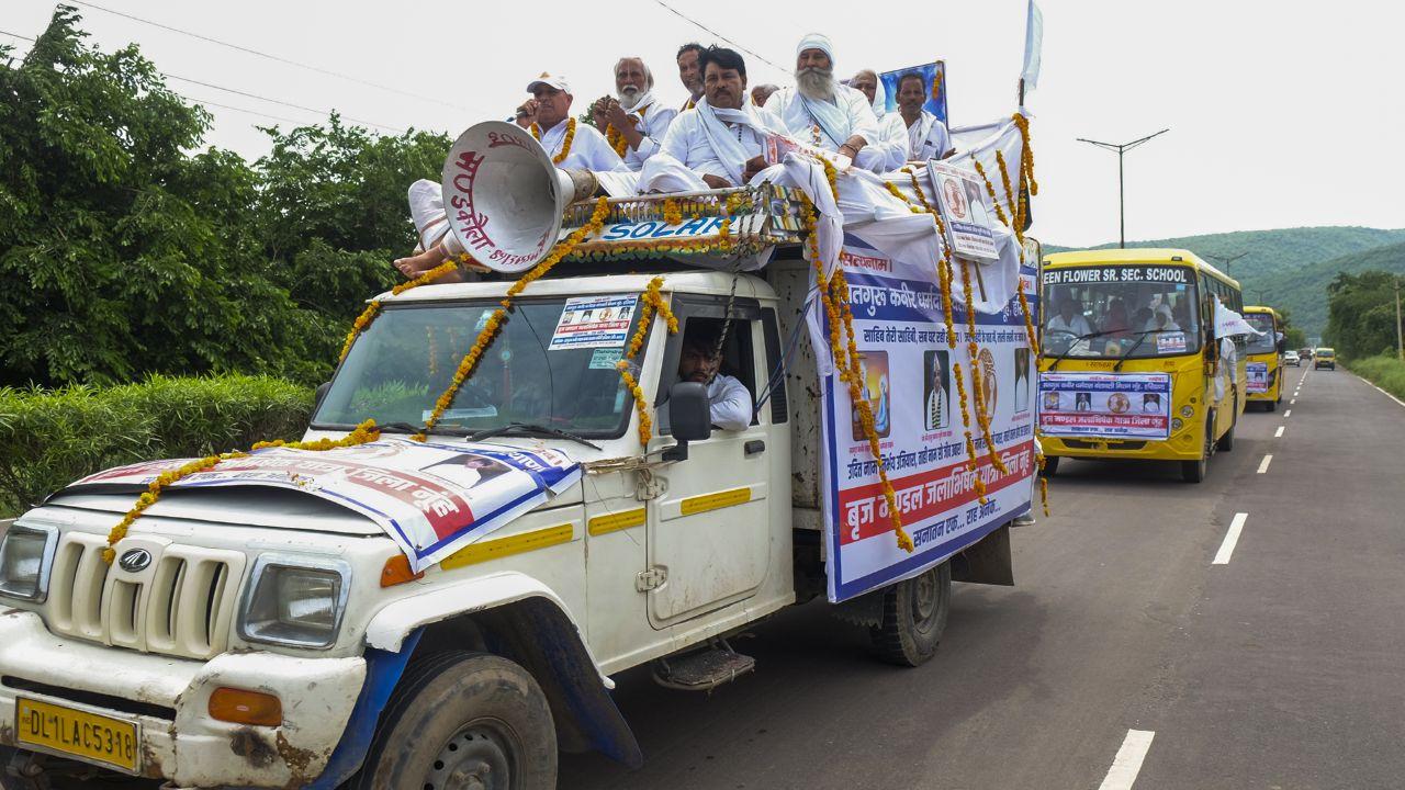 Leaders from both communities, including former MLA Chaudhary Zakir Hussain, highlighted Mewat's long-standing tradition of Hindu-Muslim brotherhood, which they felt was clearly demonstrated during this year's event
