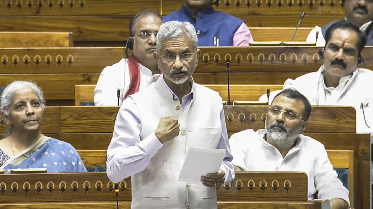 At no stage in any conversation with US was there any linkage of trade: EAM
