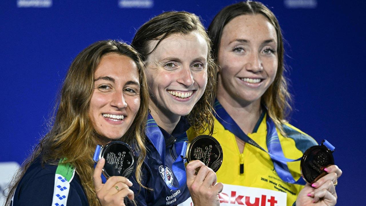 Katie Ledecky wins 6th gold, Elendt claims women's 100m breaststroke