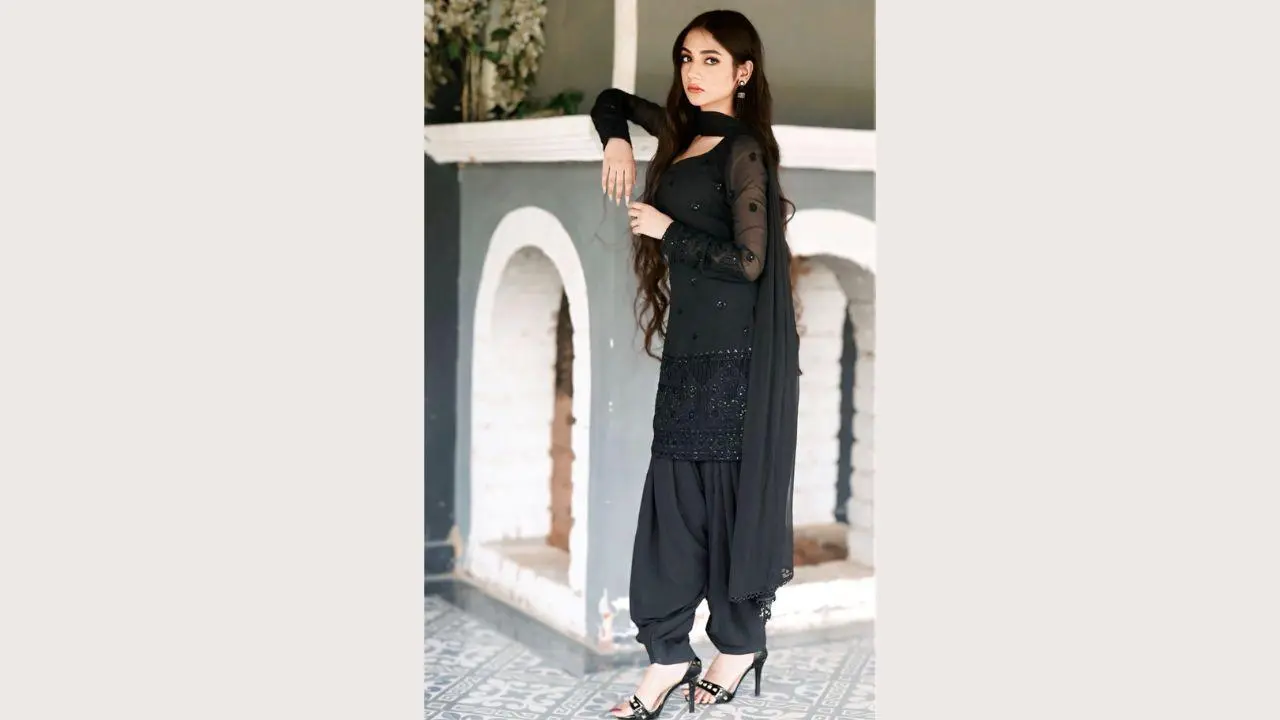 Hanssika Digiya Redefines Villainy with Grace in New Song 'Khalnayak'