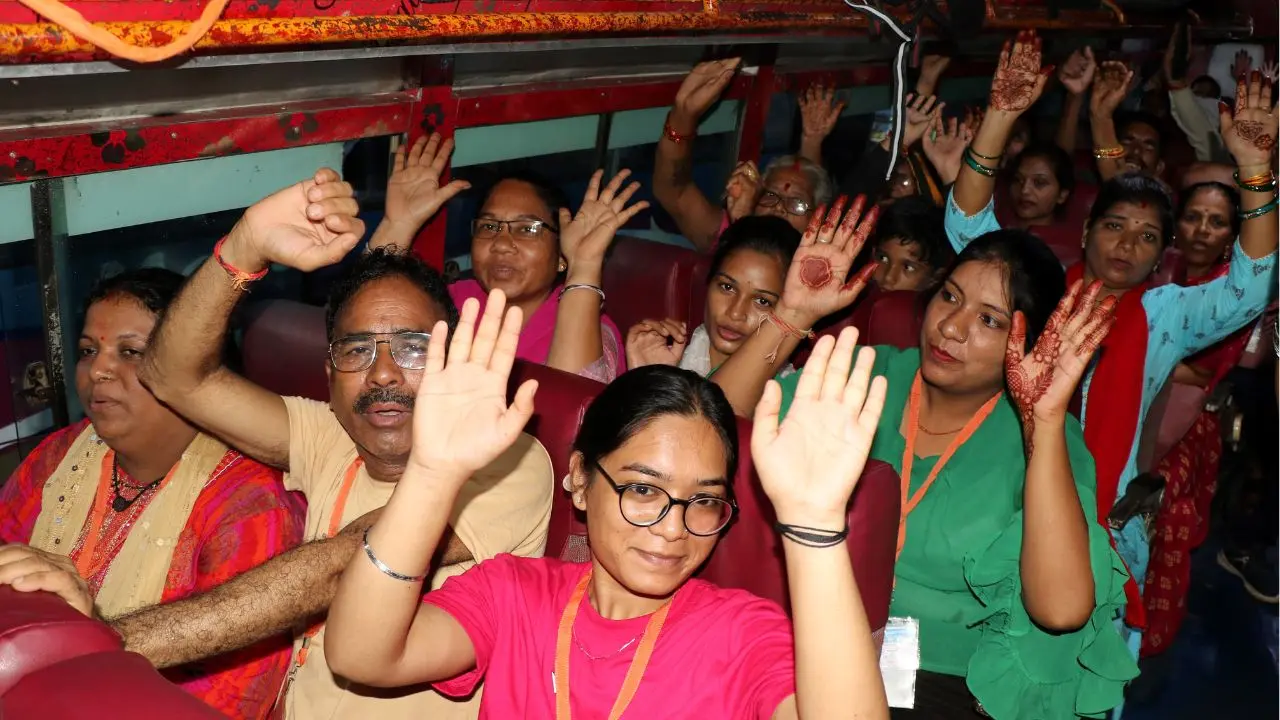 Jammu and Kashmir: Second batch of Amarnath Yatra pilgrims arrives at Poonch