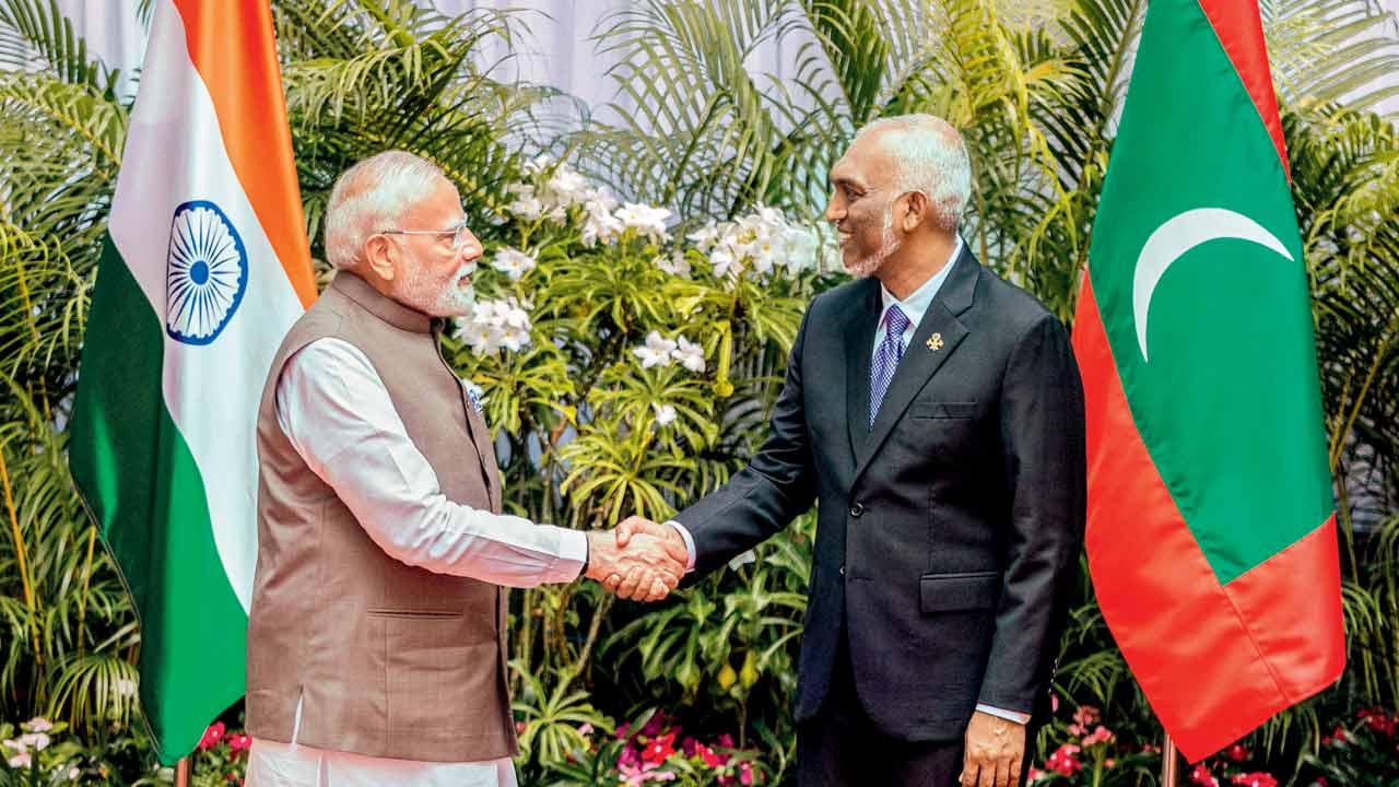 PM Modi meets Maldives President Muizzu to boost trade, defence and ties