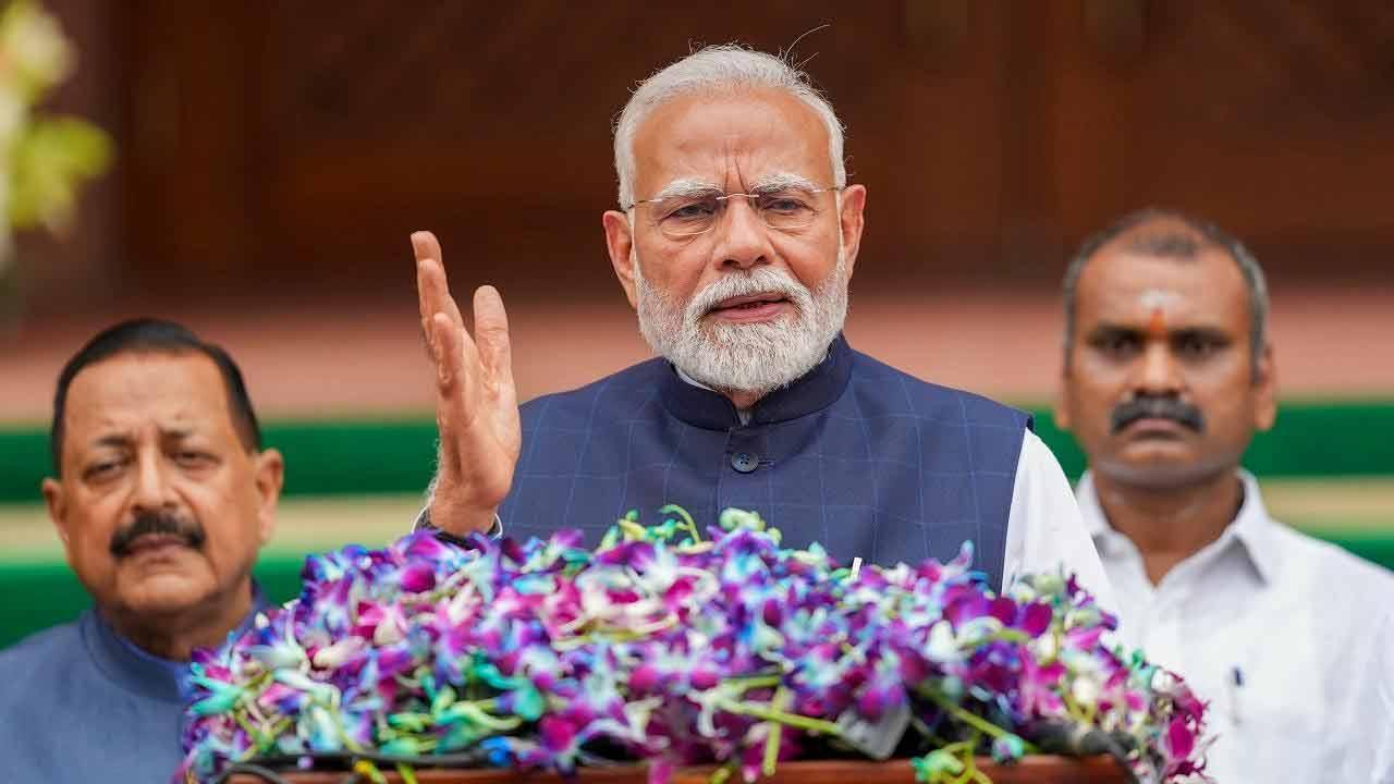 PM Modi expresses condolences on loss of lives in plane crash in Russia
