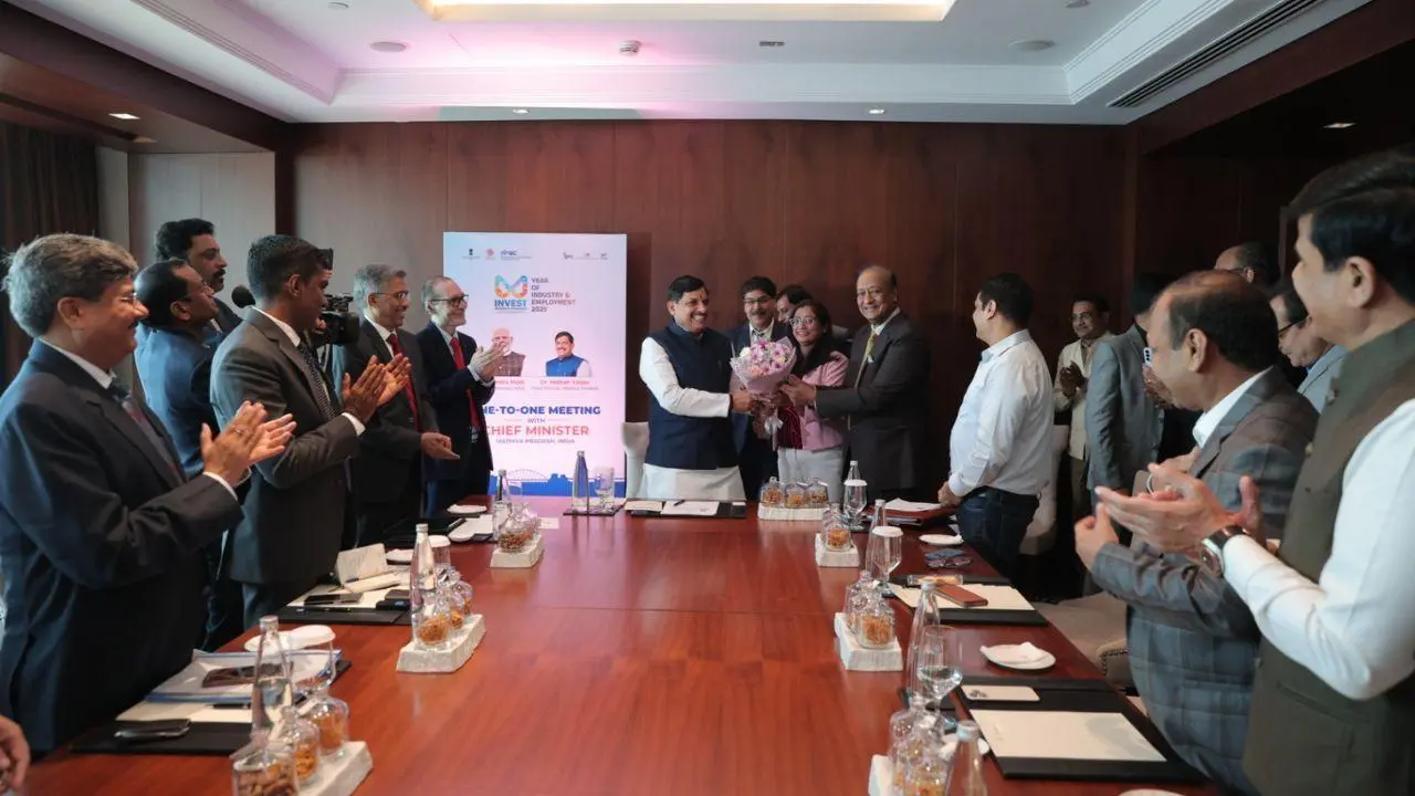 IN PHOTOS: MP CM discusses direct flights, cargo hub with Emirates Airlines