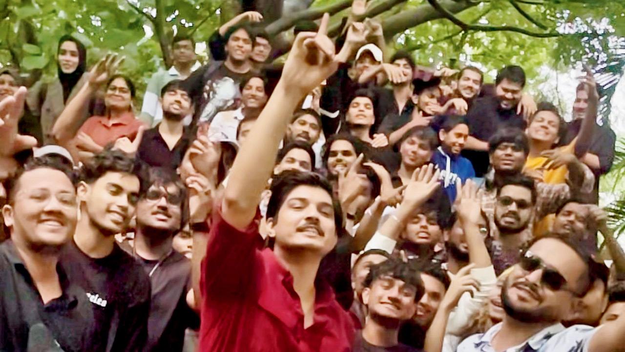 A moment from the cypher. PIC COURTESY/@rushibaraskar_portraits