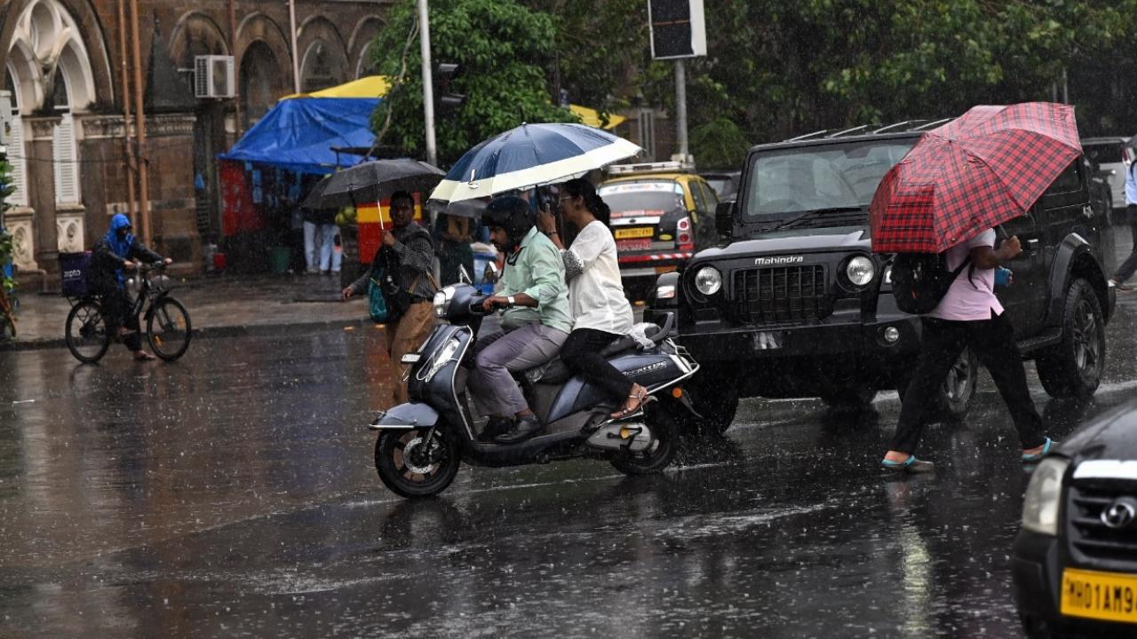 On Wednesday, the IMD issued a yellow alert for Mumbai, an orange alert for Thane, Raigad, Ratnagiri and Sindhudurg