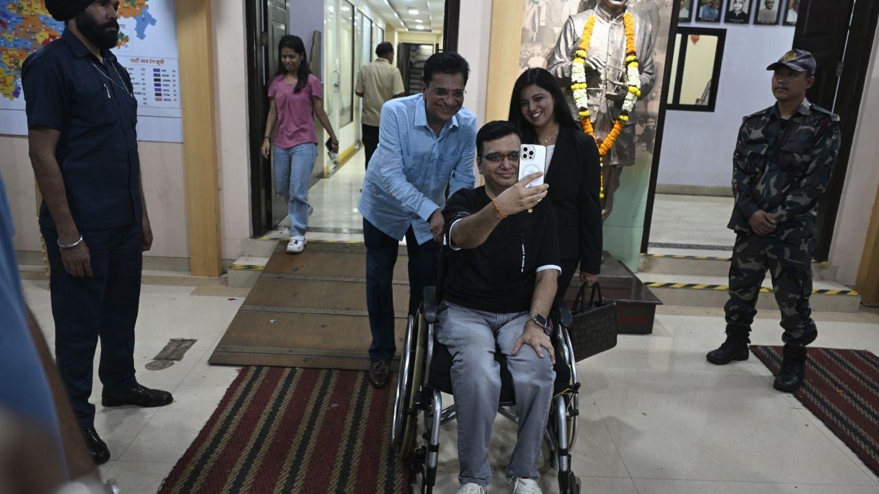 The High Court's verdict is a significant setback for the Maharashtra Anti-Terrorism Squad (ATS), which had investigated the case. The ATS had asserted that the accused were members of the banned Students' Islamic Movement of India (SIMI) and had collaborated with Pakistani members of the terror group Lashkar-e-Taiba (LeT) to plan the conspiracy