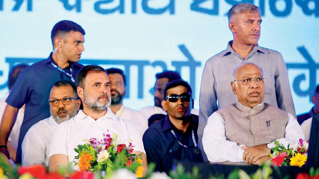 Rahul alleges Bihar poll hijack attempt; BJP wants to omit secularism