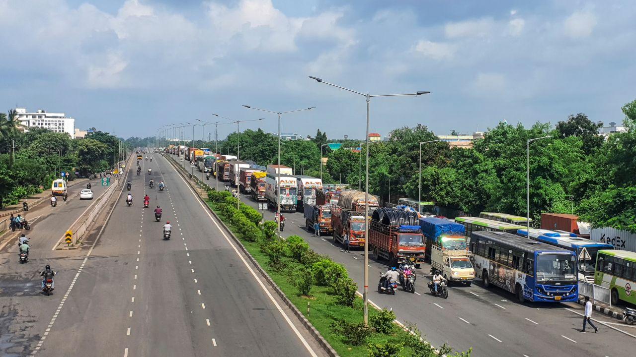 The bandh, however, affected coal and mineral transportation from mines, but operations in major industries such as Nalco in Angul, Rourkela Steel Plant in Rourkela and other places were normal