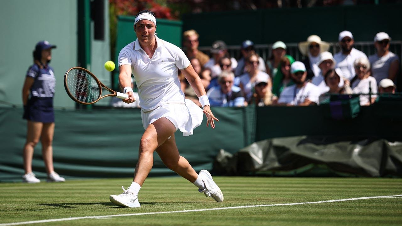 Tearful Jabeur retires; Sabalenka cruises into Rd 2