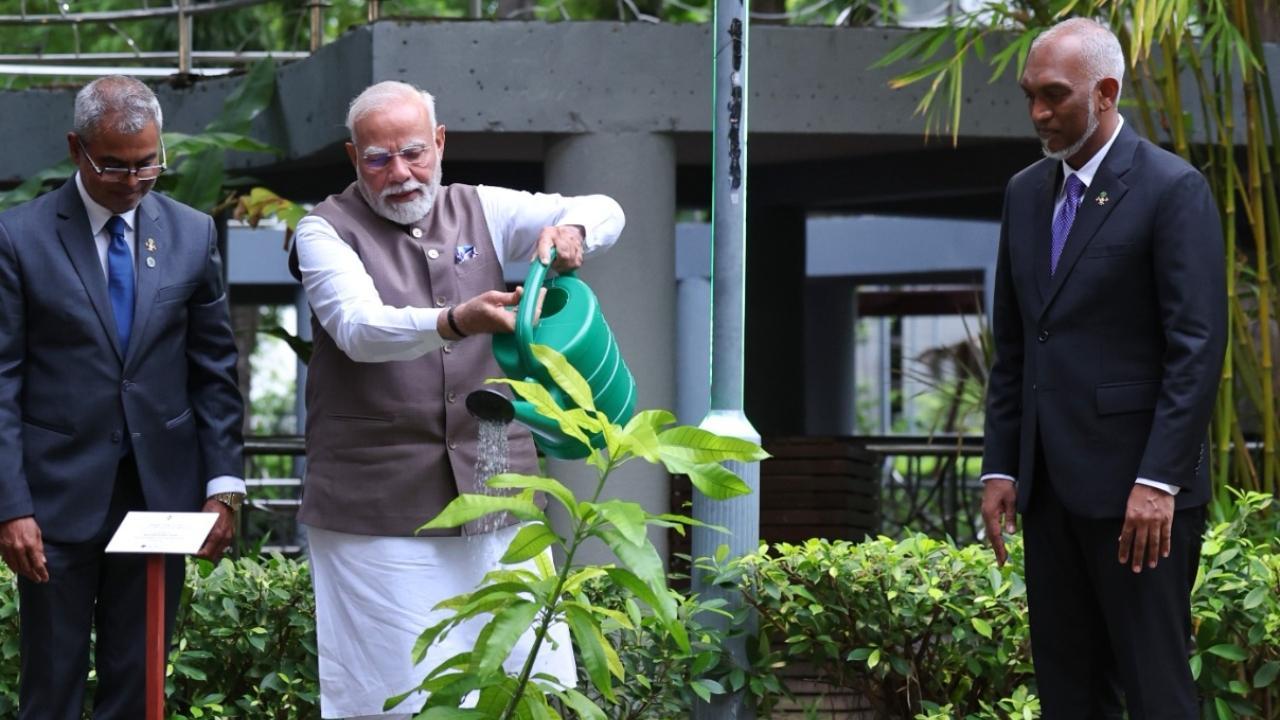 As part of ‘Ek Ped Maa Ke Naam’, PM Modi and President Muizzu plant saplings