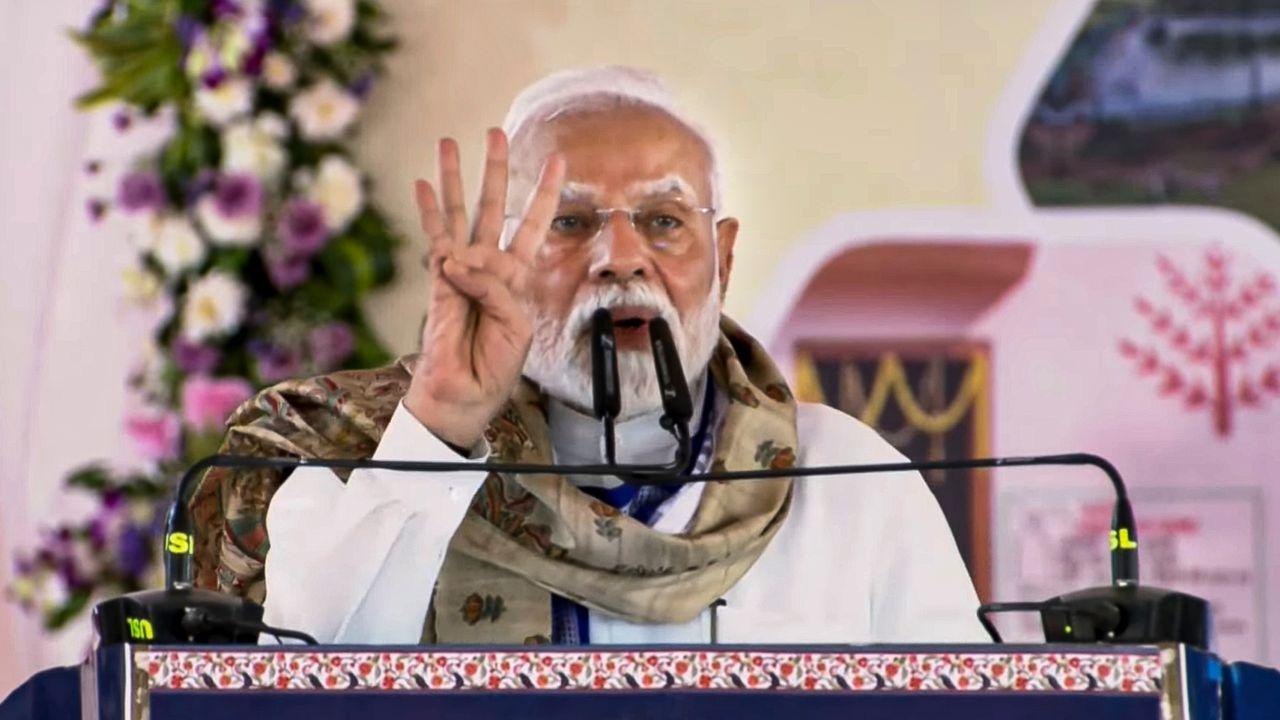 The PM also dedicated to the nation multiple rail projects