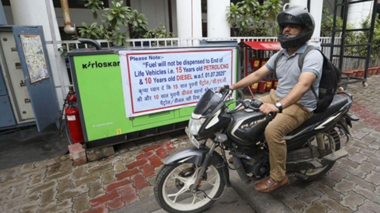Delhi government halts fuel ban on old vehicles; AAP says ‘people’s victory’