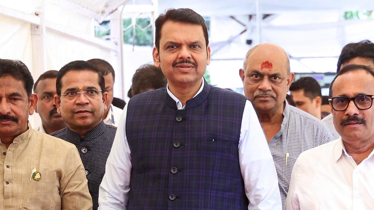 'Rudali' speech: Devendra Fadnavis takes sharp swipe at Uddhav Thackeray