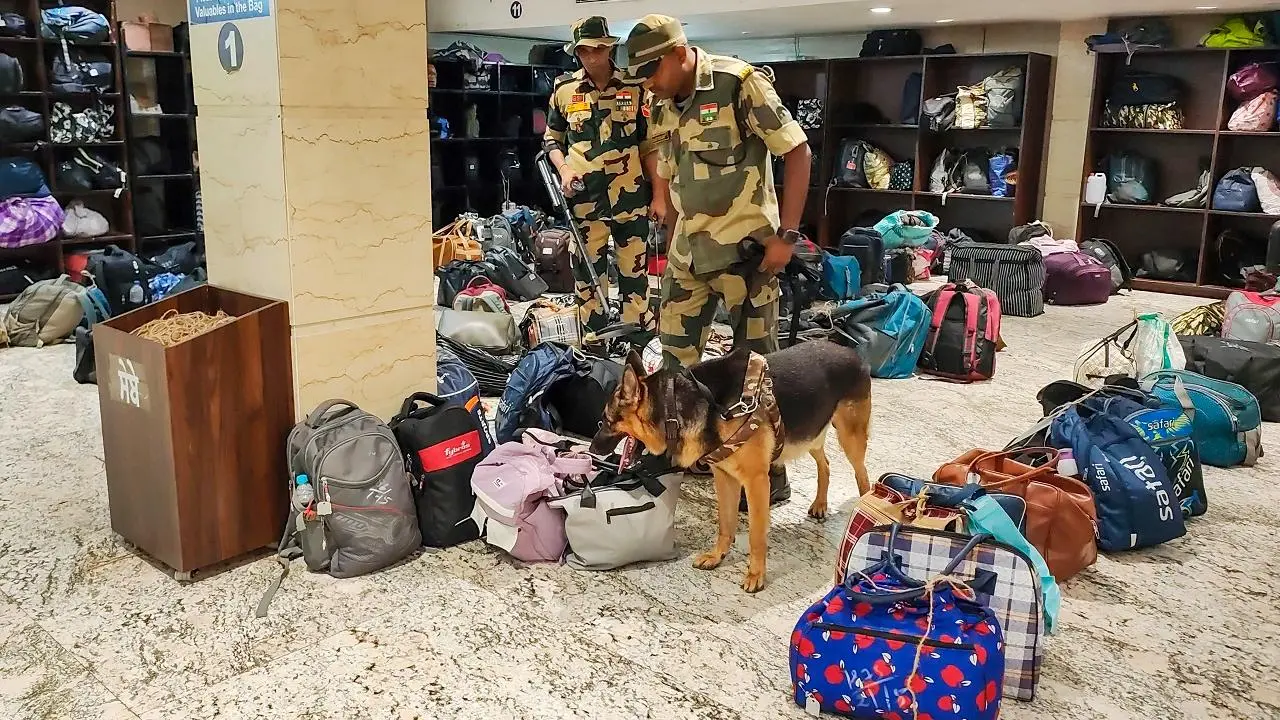 Over 20 Delhi schools receive bomb threats, trigger panic among students