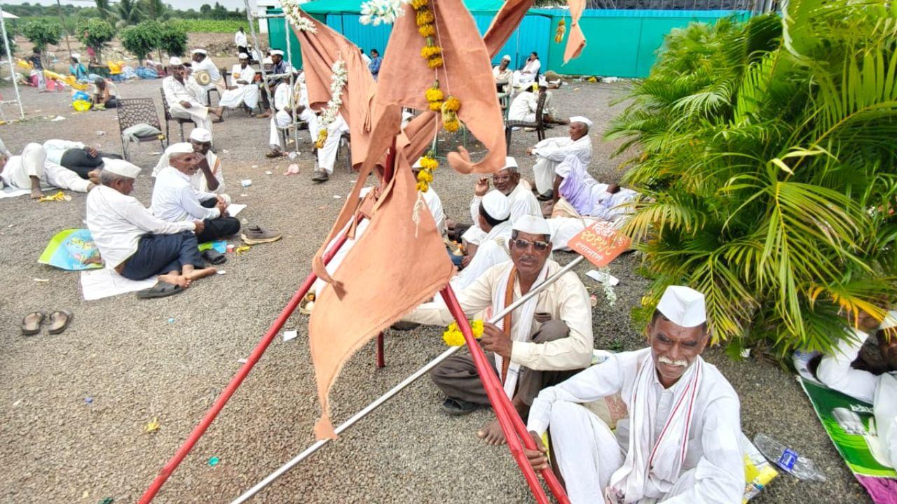 For over 20 days, pilgrims walk together, united by their faith, until they reach the holy town of Pandharpur on July 6th, Ashadhi Ekadashi