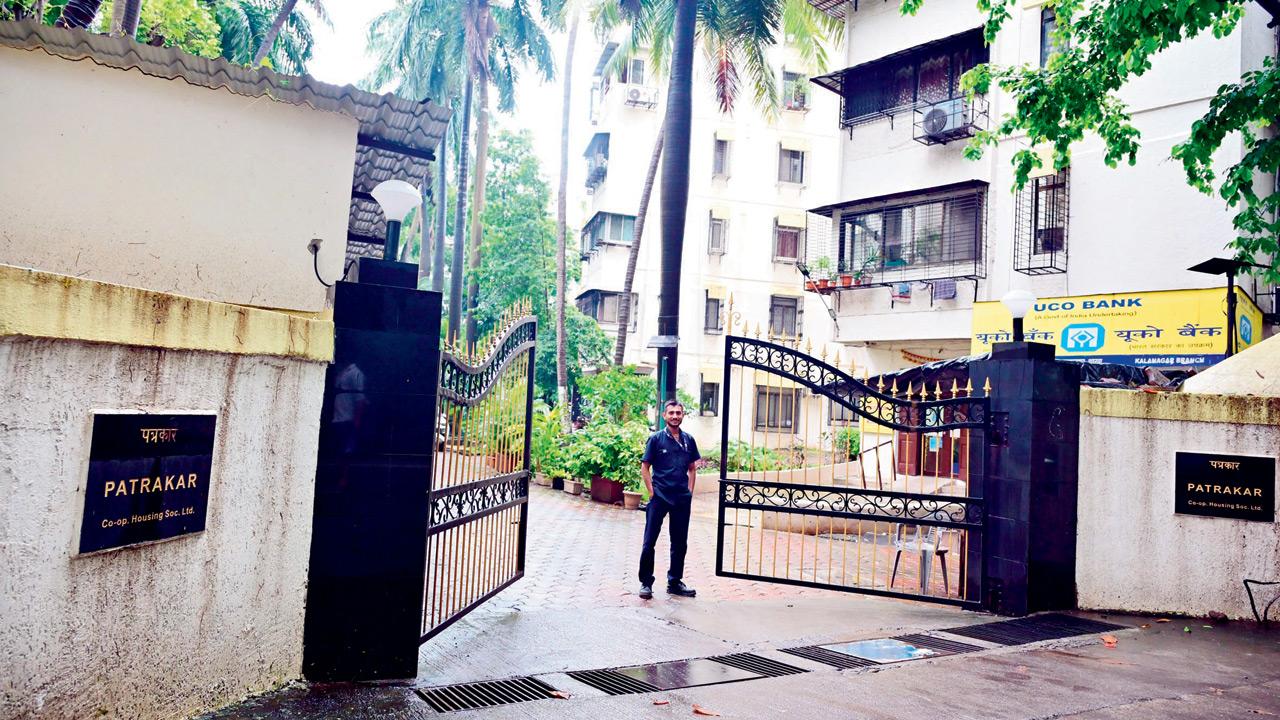 Patrakar Co-operative Housing Society in Bandra East, where residents were receiving contaminated water